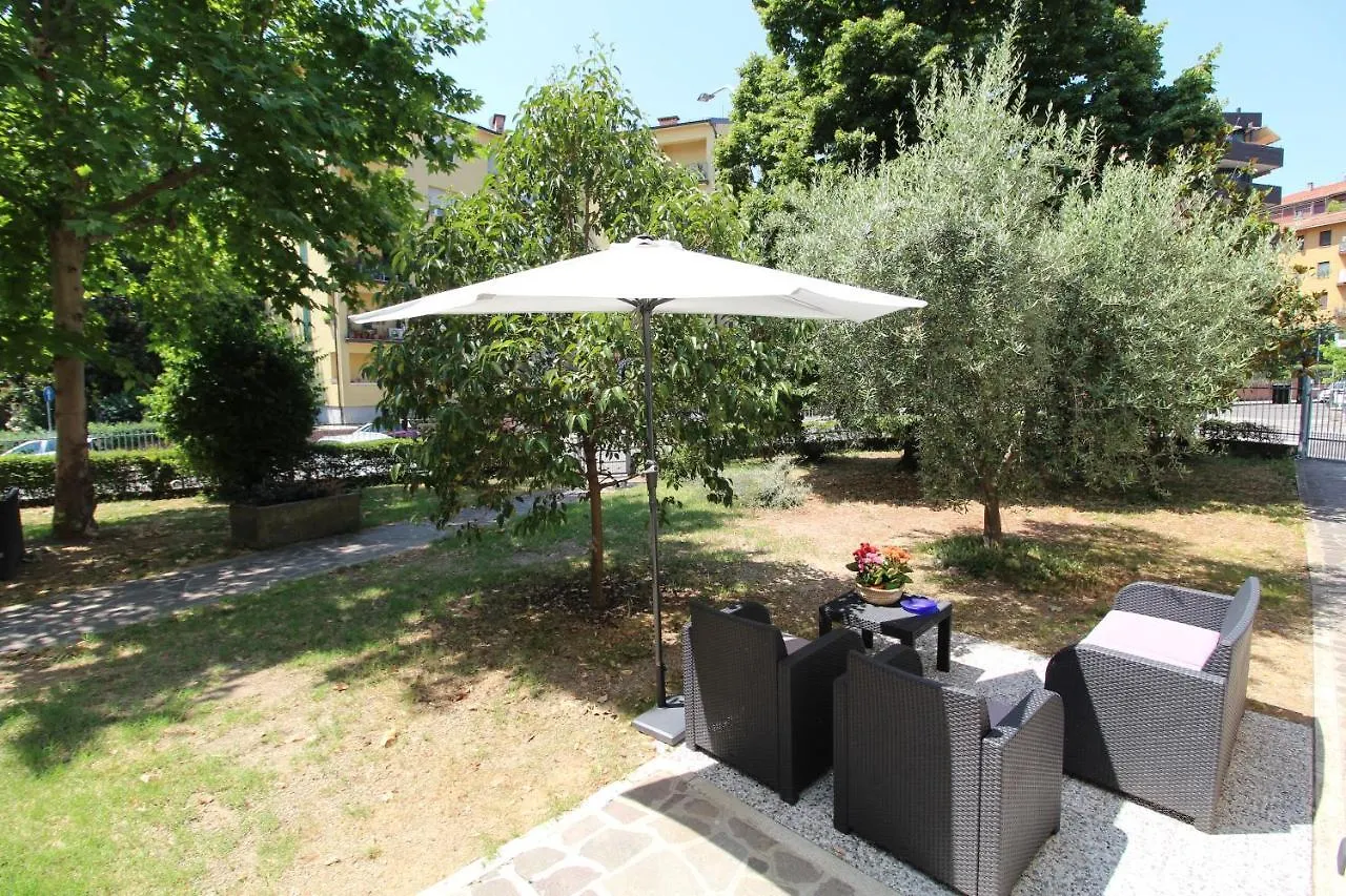 Room And Breakfast San Rafel Bologna Gasthof